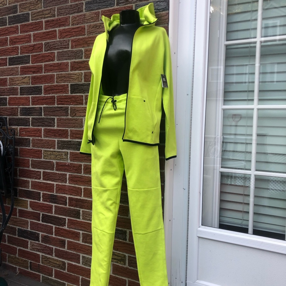 New 2 Piece Jacket + Joggers Set